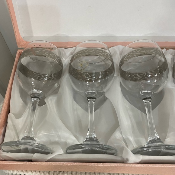 NEW Set of 6 I Preziosi by CF Design Wine Glasses Silver In Presentation Case - Picture 2 of 8